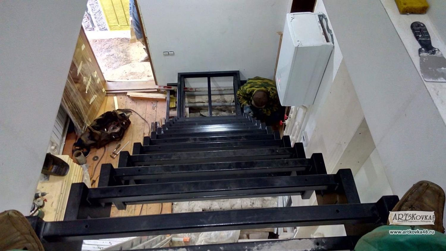 Каркас лестницы для второго этажа