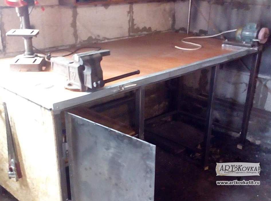 Сварной стол-верстак для мастерской